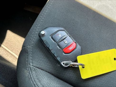 Used 2019 Jeep Wrangler Unlimited Sport S AWD/4WD image 29