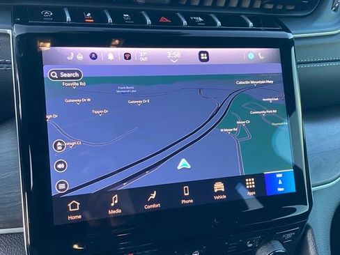 New 2025 Jeep Grand Cherokee Limited image 3