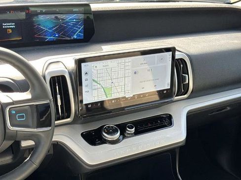 Certified 2025 Ford Expedition Active image 14