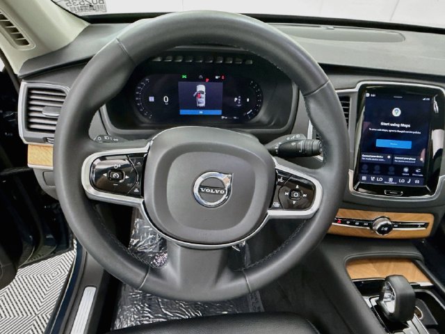 Used 2023 Volvo XC90 B6 Core w/ Climate Package AWD/4WD image 11