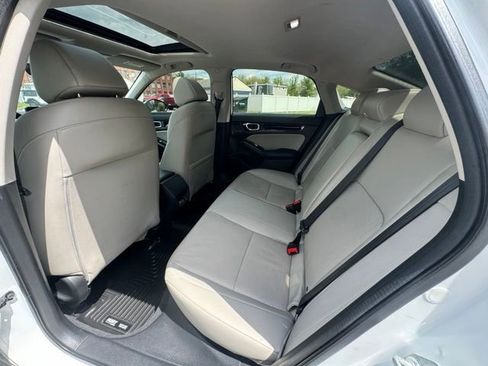 Used 2022 Honda Civic Touring image 14