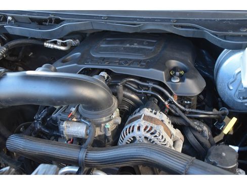 Used 2019 RAM 1500 Laramie image 24