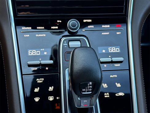 Certified 2023 Porsche Panamera 4S image 24