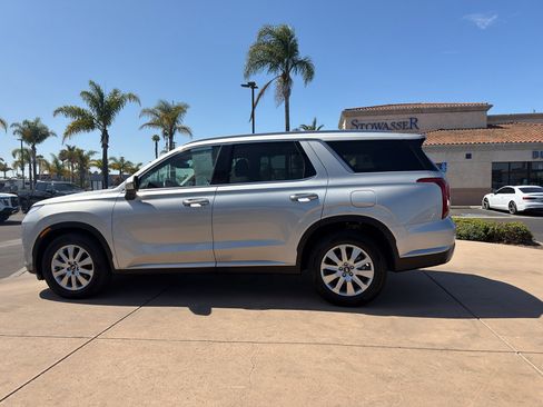 Used 2024 Hyundai Palisade SEL FWD image 9
