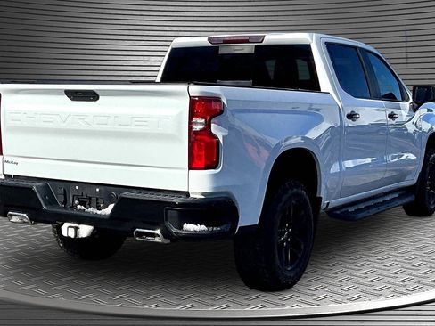 Used 2020 Chevrolet Silverado 1500 LT Trail Boss image 6