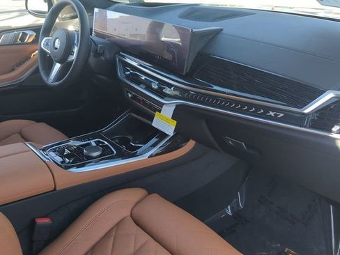 New 2026 BMW X7 xDrive40i image 11