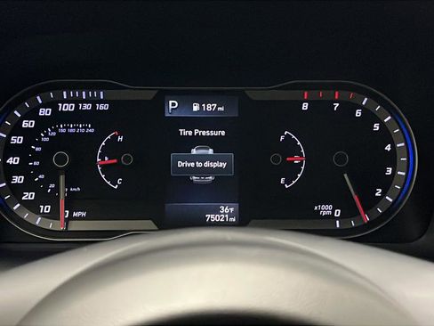 Used 2024 Hyundai Santa Cruz SEL AWD/4WD image 16