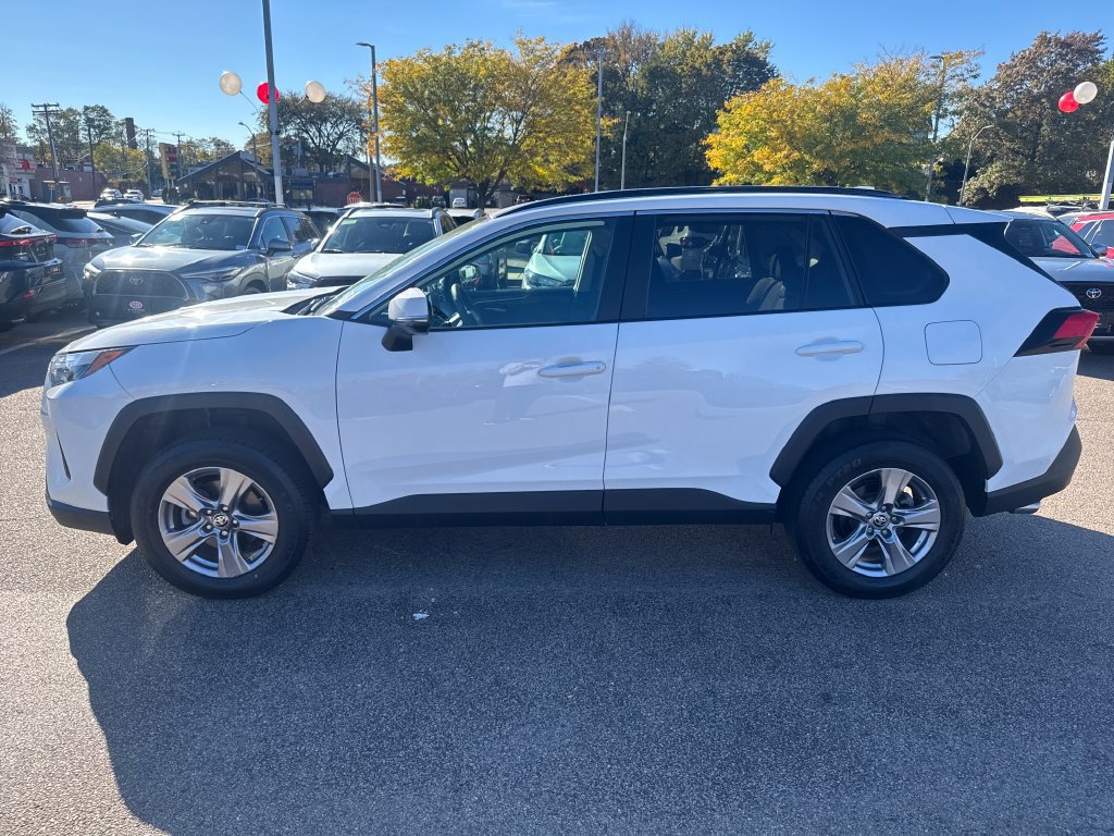 Used 2024 Toyota RAV4 XLE w/ Convenience Package AWD/4WD image 4