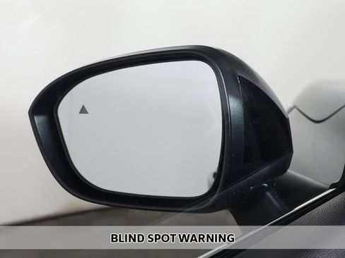 New 2026 Mitsubishi Outlander ES image 5