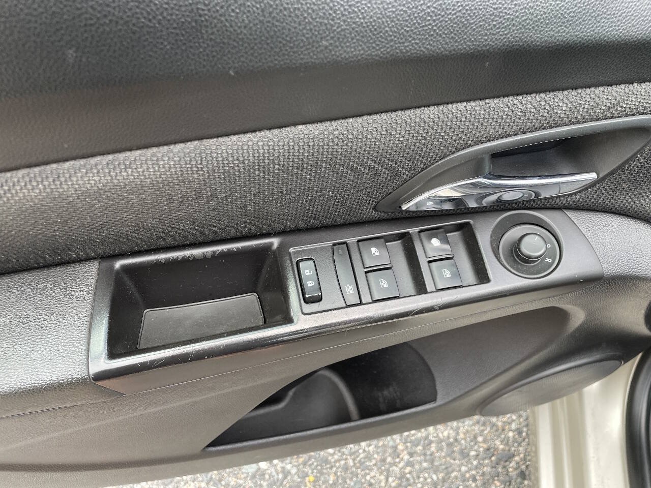 Used 2016 Chevrolet Cruze LT FWD image 8