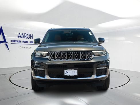 Used 2023 Jeep Grand Cherokee L Summit w/ Advanced Protech Group IV RWD image 4