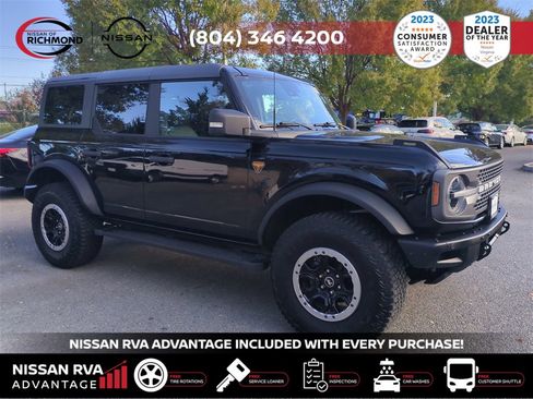 Used 2024 Ford Bronco Badlands image 3