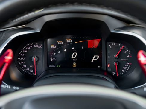 Used 2016 Chevrolet Corvette Z06 w/ 3LZ Preferred Equipment Group RWD image 19