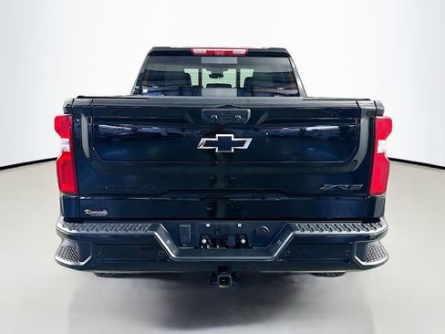 Used 2025 Chevrolet Silverado 1500 ZR2 w/ Technology Package AWD/4WD image 6