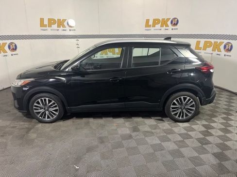 Used 2024 Nissan Kicks SV FWD image 6