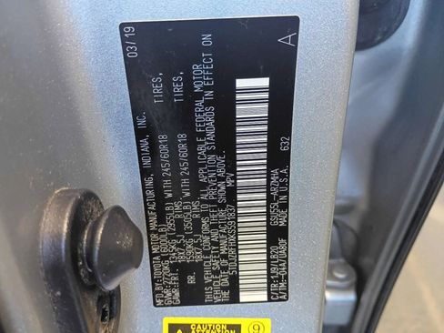 Used 2019 Toyota Highlander XLE image 14