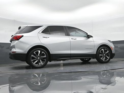 Used 2022 Chevrolet Equinox LT FWD image 40