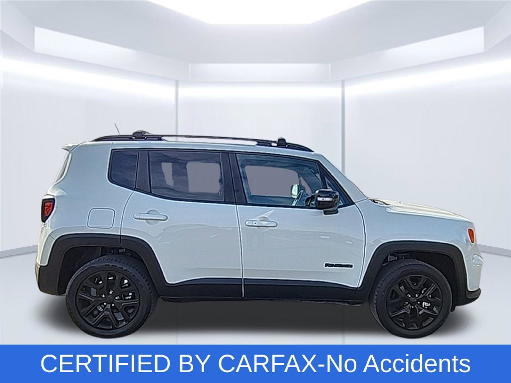 Used 2022 Jeep Renegade Altitude w/ Convenience Group AWD/4WD image 2