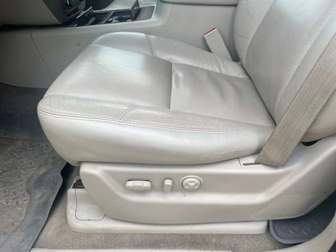 Used 2012 Chevrolet Tahoe LTZ AWD/4WD image 16