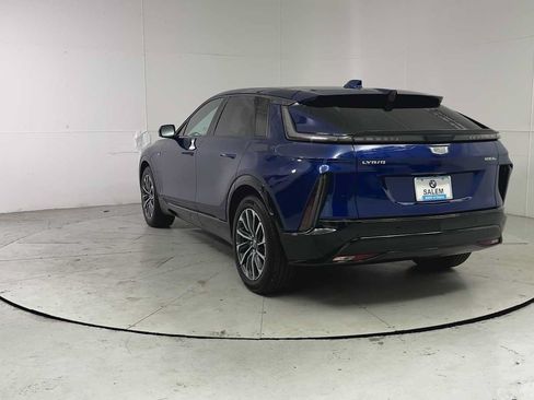 Used 2024 Cadillac Lyriq Sport AWD/4WD image 3