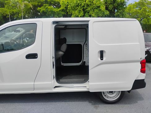 Used 2020 Nissan NV200 S w/ Back Door Glass Package FWD image 5