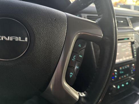 Used 2014 GMC Sierra 3500 Denali image 19