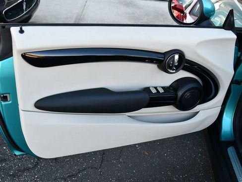 Used 2017 MINI Cooper S image 53