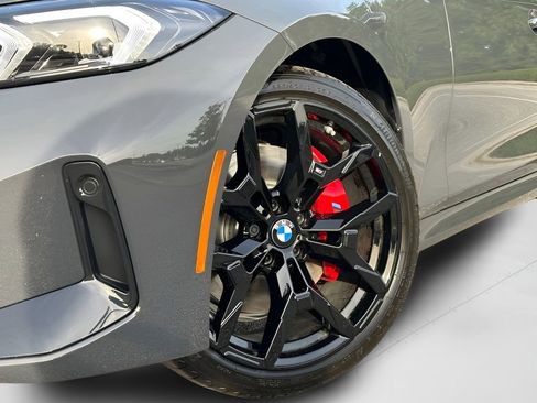 New 2026 BMW 330i Sedan w/ M Sport Package RWD image 27