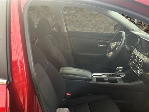 Used 2021 Nissan Sentra SV image 7