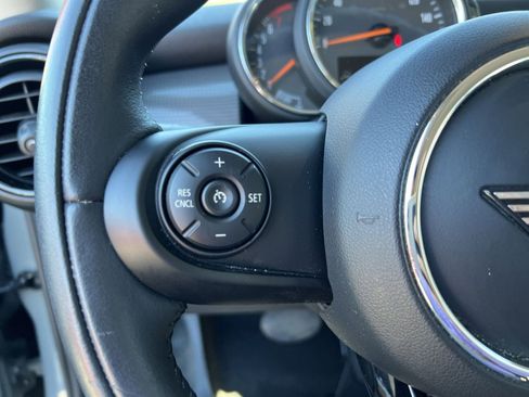 Used 2020 MINI Cooper 2-Door Hardtop image 34