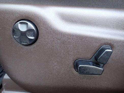 Used 2019 Jeep Grand Cherokee Overland image 23