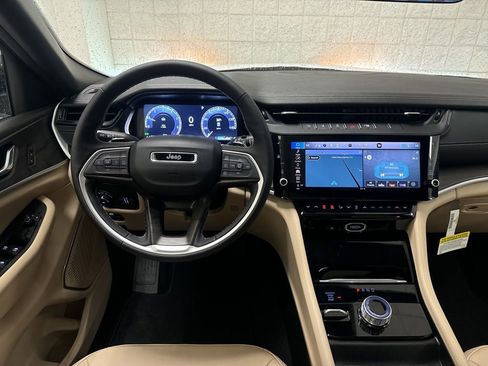 New 2026 Jeep Grand Cherokee Limited AWD/4WD image 23