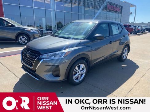 New 2025 Nissan Kicks Play S FWD image 1