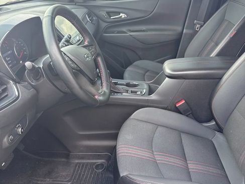 Used 2024 Chevrolet Equinox RS FWD image 2