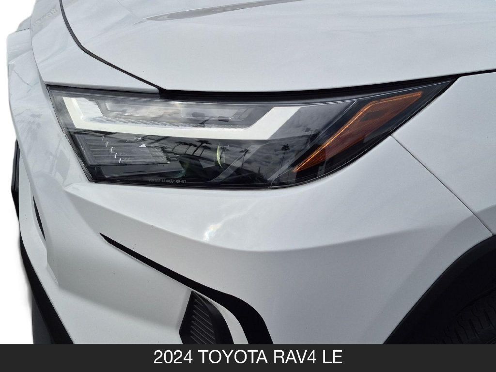 Used 2024 Toyota RAV4 LE FWD image 10