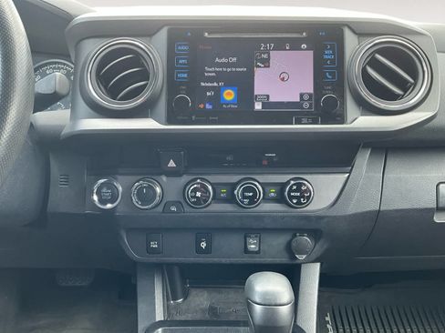 Used 2017 Toyota Tacoma TRD Off-Road w/ Tow Package (A/T) AWD/4WD image 11