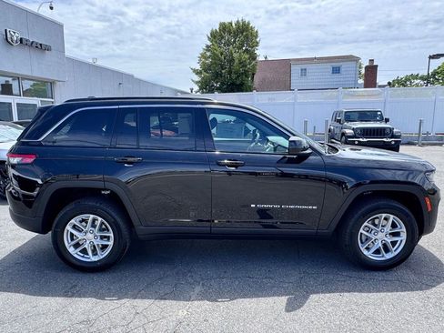New 2026 Jeep Grand Cherokee Laredo AWD/4WD image 8