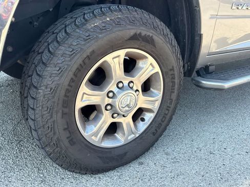 Used 2024 RAM 2500 Big Horn AWD/4WD image 10