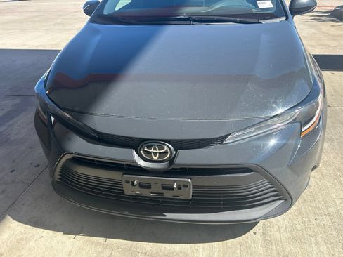 Used 2024 Toyota Corolla LE FWD image 2