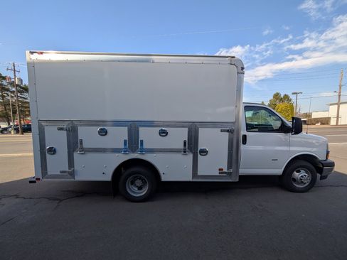 New 2024 Chevrolet Express 3500 1WT w/ Power Convenience Package image 6