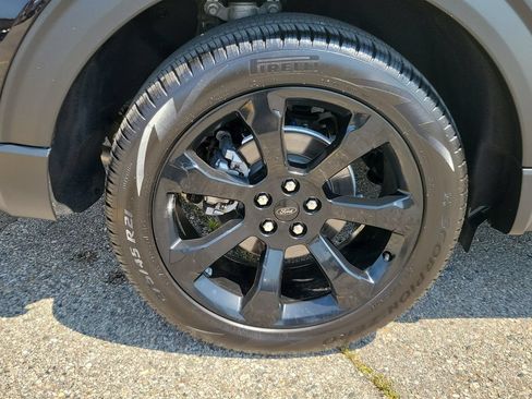 Used 2024 Ford Explorer ST-Line w/ Class IV Trailer Tow Package AWD/4WD image 5