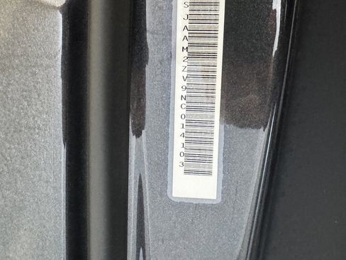 Used 2022 Bentley Bentayga image 7