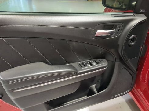 Used 2019 Dodge Charger SXT w/ Plus Group AWD/4WD image 15