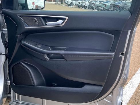 Used 2024 Ford Edge SEL image 28