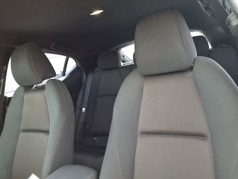 Used 2021 MAZDA MAZDA3 s image 24