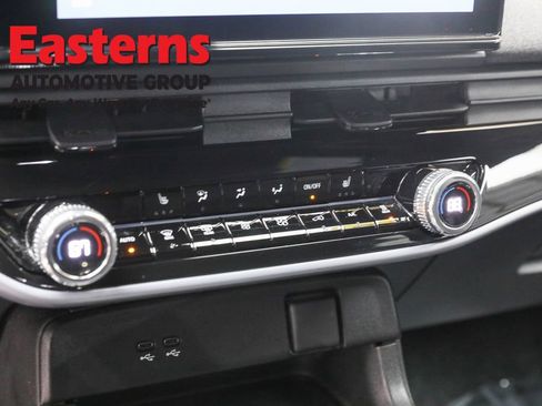 Used 2024 Honda Prologue EX image 19