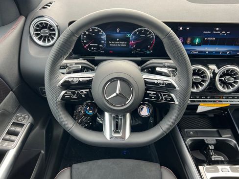New 2026 Mercedes-Benz GLA 35 AMG 4MATIC image 16