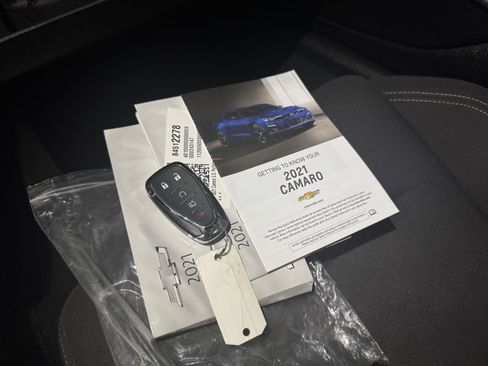 Used 2021 Chevrolet Camaro LT image 25