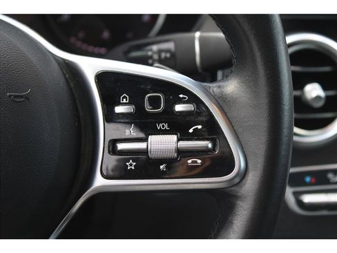 Used 2021 Mercedes-Benz GLC 300 4MATIC image 19