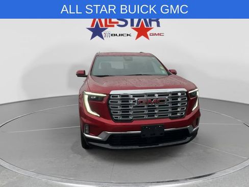 Used 2024 GMC Acadia Denali FWD image 2